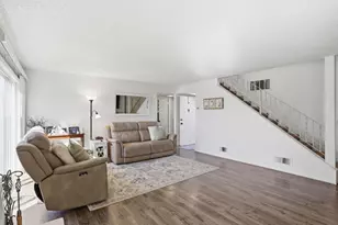 1075 Sherman Dr, Salinas, CA 93907 - Photo 6
