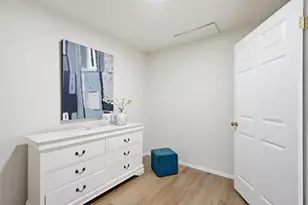 2734 Summit Dr, Burlingame, CA 94010 - Photo 58