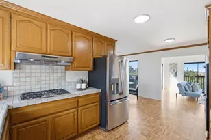 2734 Summit Dr, Burlingame, CA 94010 - Photo 28