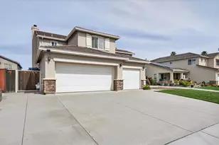 730 Calais Dr, Hollister, CA 95023 - Photo 2