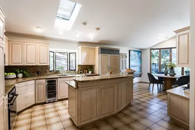 927 Continental Dr, Menlo Park, CA 94025 - Photo 4