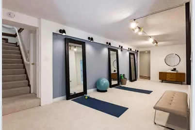 927 Continental Dr, Menlo Park, CA 94025 - Photo 24