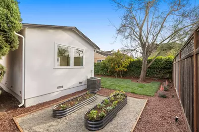 2044 Saint Francis Way, San Carlos, CA 94070 - Photo 32