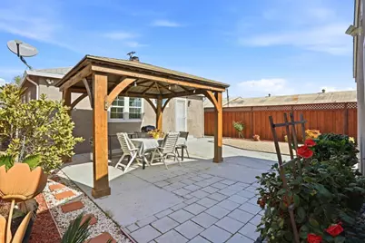 166 E Humboldt St, San Jose, CA 95112 - Photo 34