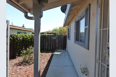 460 SE Jeremy Ct, Oakdale, CA 95361 - Photo 8