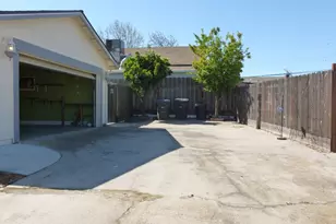 460 SE Jeremy Ct, Oakdale, CA 95361 - Photo 38