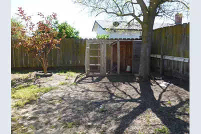 460 SE Jeremy Ct, Oakdale, CA 95361 - Photo 26