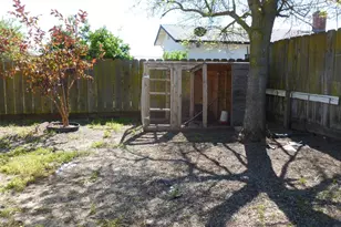 460 SE Jeremy Ct, Oakdale, CA 95361 - Photo 26