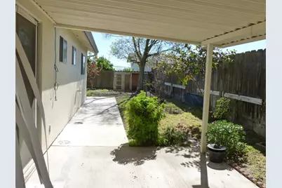 460 SE Jeremy Ct, Oakdale, CA 95361 - Photo 24