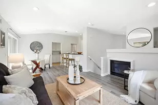 327 Oleander Dr, San Jose, CA 95123 - Photo 2