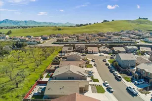 925 Klamath Way, Hollister, CA 95023 - Photo 34