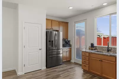 925 Klamath Way, Hollister, CA 95023 - Photo 12