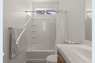 925 Klamath Way, Hollister, CA 95023 - Photo 22