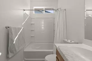 925 Klamath Way, Hollister, CA 95023 - Photo 22