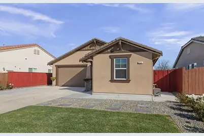 925 Klamath Way, Hollister, CA 95023 - Photo 2
