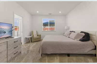 925 Klamath Way, Hollister, CA 95023 - Photo 14