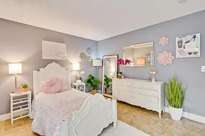 259 Capitol 163, San Jose, CA 95127 - Photo 16