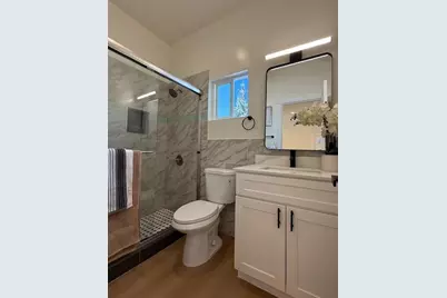 271 N 9th St, San Jose, CA 95112 - Photo 10