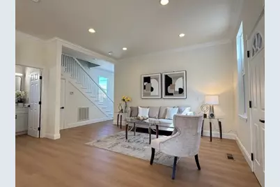 271 N 9th St, San Jose, CA 95112 - Photo 8