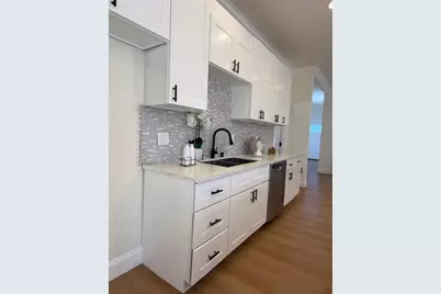 271 N 9th St, San Jose, CA 95112 - Photo 12