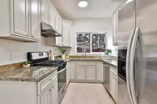 494 Clifton Ave, San Jose, CA 95128 - Photo 8