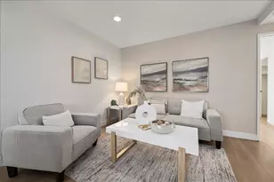 295 Stonegate Cir, San Jose, CA 95110 - Photo 8