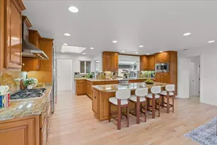 12095 Brookglen Dr, Saratoga, CA 95070 - Photo 18