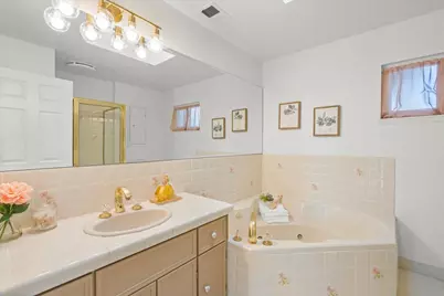 12095 Brookglen Dr, Saratoga, CA 95070 - Photo 36
