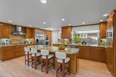 12095 Brookglen Dr, Saratoga, CA 95070 - Photo 2