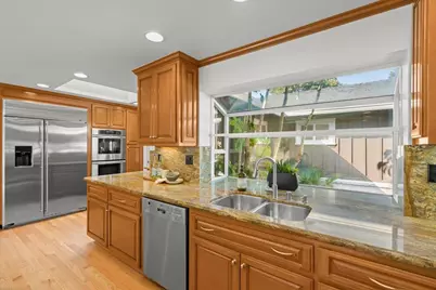 12095 Brookglen Dr, Saratoga, CA 95070 - Photo 24