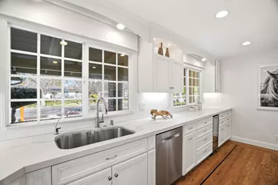 2273 Glenkirk Dr, San Jose, CA 95124 - Photo 14