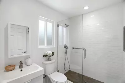 2273 Glenkirk Dr, San Jose, CA 95124 - Photo 20