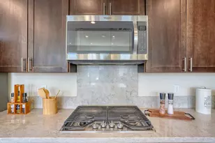 218 William Manly St 6, San Jose, CA 95136 - Photo 10