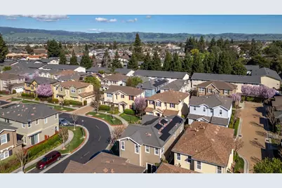 730 Tennyson Dr, Gilroy, CA 95020 - Photo 40