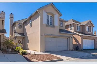 980 Longfellow Dr, Salinas, CA 93906 - Photo 1
