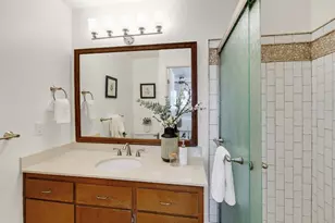 452 Coyote Creek Cir, San Jose, CA 95116 - Photo 16