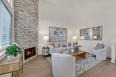 452 Coyote Creek Cir, San Jose, CA 95116 - Photo 2