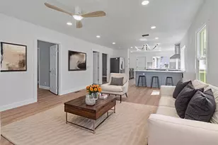 962 S 10th St, San Jose, CA 95112 - Photo 4