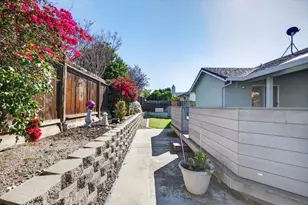 1490 Hilltop Rd, Hollister, CA 95023 - Photo 6