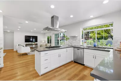 800 Fountain Park Ln, Mountain View, CA 94043 - Photo 14