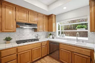 3611 Groesbeck Hill Dr, San Jose, CA 95148 - Photo 16