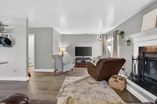 1459 Squire Ct, Hollister, CA 95023 - Photo 18