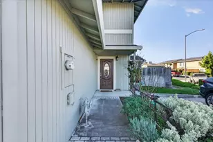 1459 Squire Ct, Hollister, CA 95023 - Photo 4