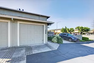 1459 Squire Ct, Hollister, CA 95023 - Photo 2