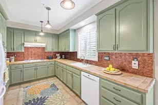 2 Donner St, San Juan Bautista, CA 95045 - Photo 8