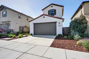 408 Tanoak St, Hollister, CA 95023 - Photo 2