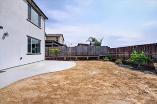 408 Tanoak St, Hollister, CA 95023 - Photo 40