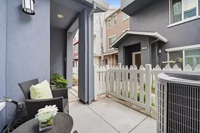 1247 Arabica Ter, San Jose, CA 95126 - Photo 32