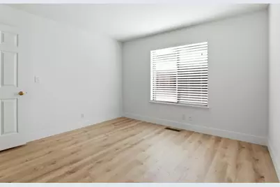 1555 Hecker Pass Rd H102, Gilroy, CA 95020 - Photo 22