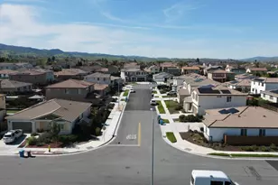 1880 Violet Dr, Hollister, CA 95023 - Photo 54